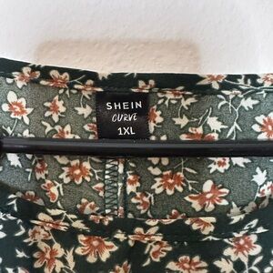SHEIN Curve Green Floral Blouse 1XL